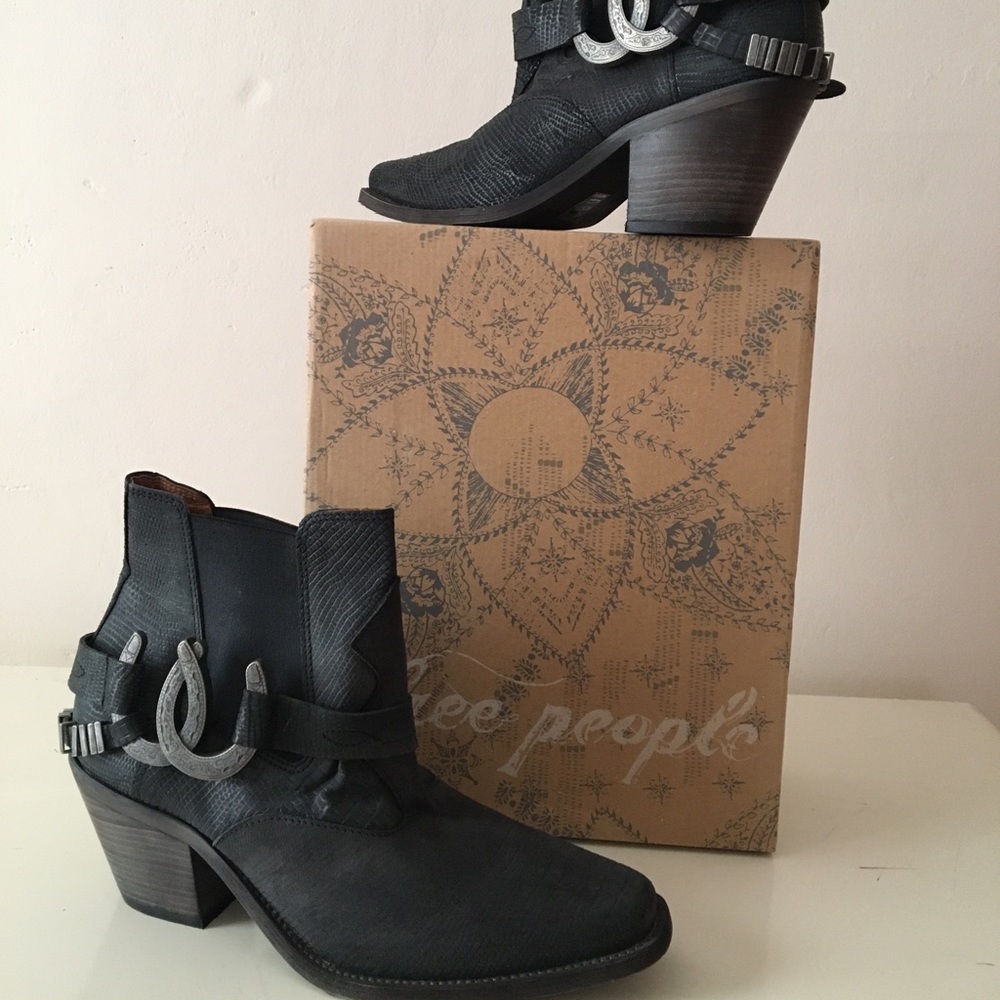 Free People Lady Luck Ankle Boot leather size 39 E